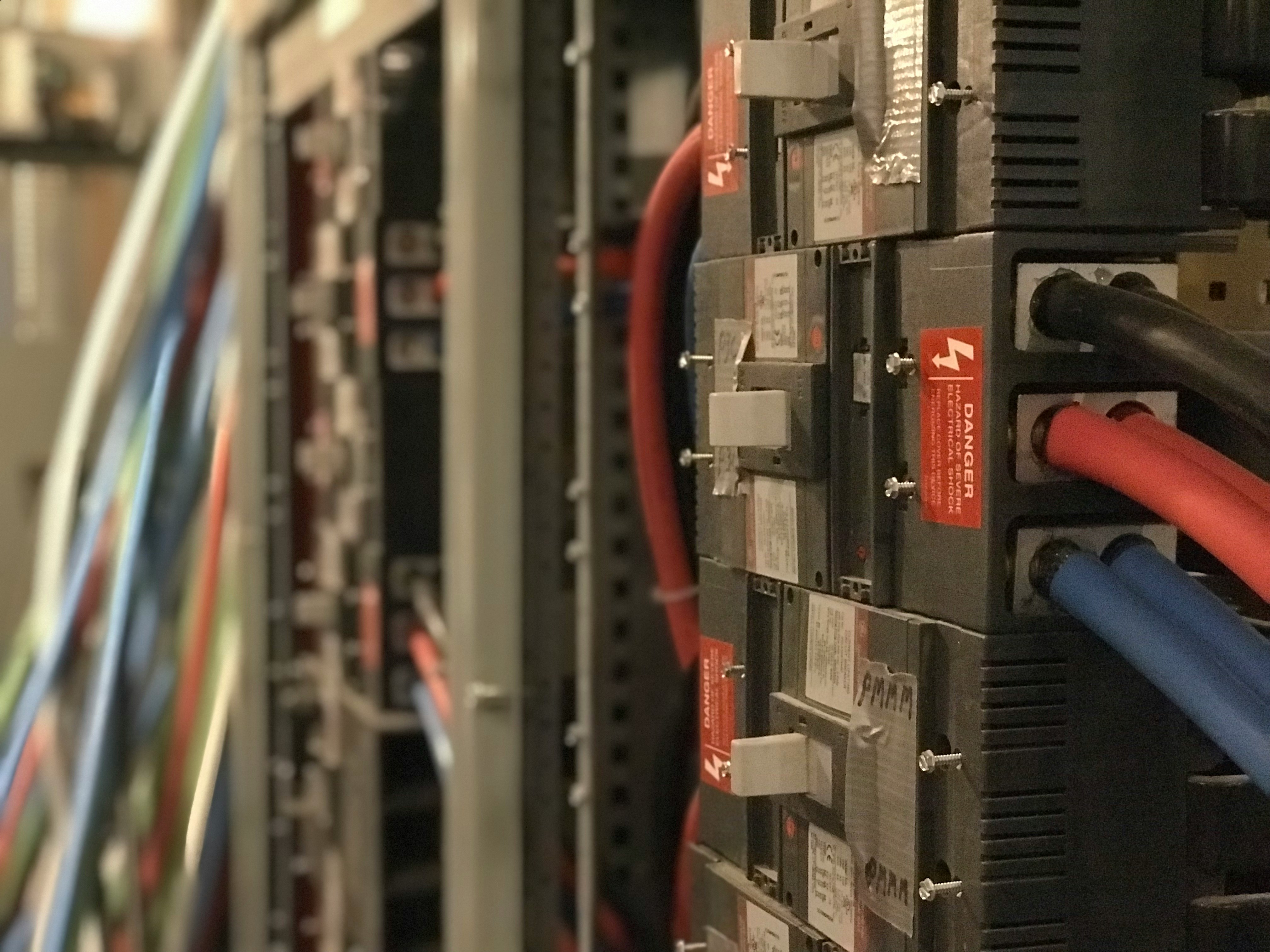 24/7 Emergency Electrical Repair Services
